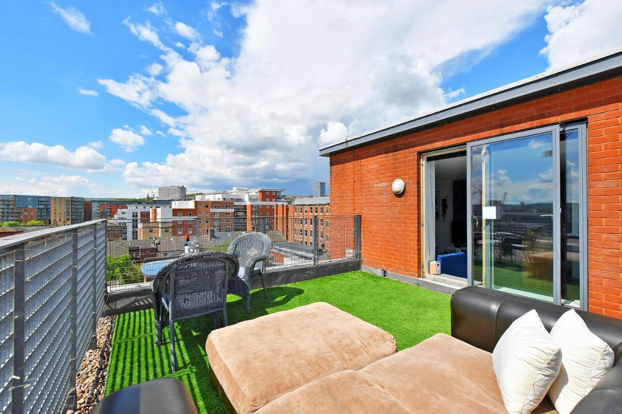 Penthouse With Rooftop Terrace & Free Parking Apartment Sheffield